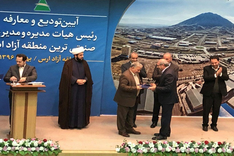 مهم ترین سرمایه مناطق آزاد فعالان اقتصادی آن است