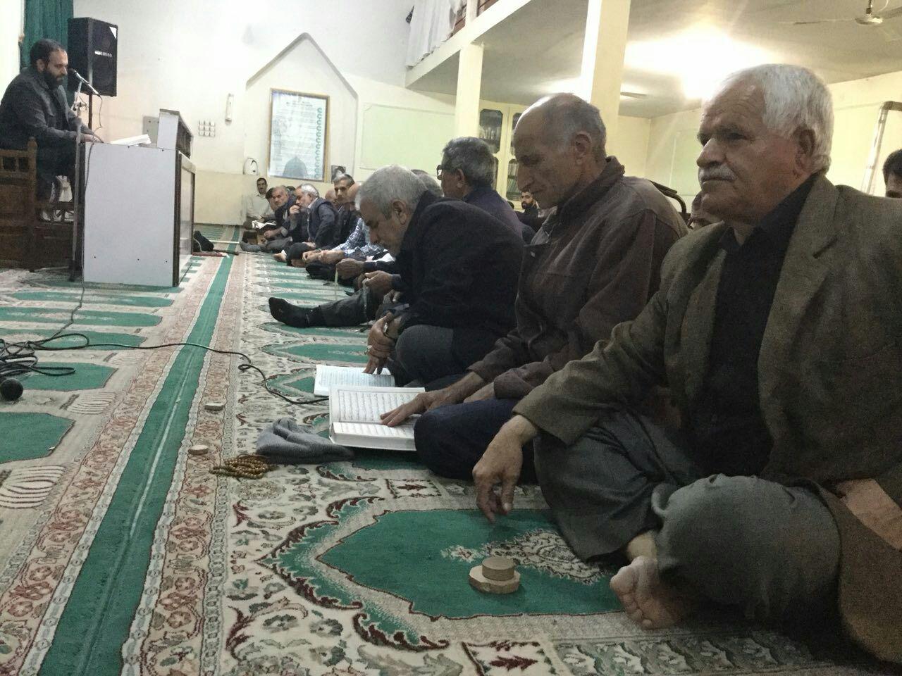 برگزاری محفل انس با قرآن در مسجد امام جعفرصادق(ع) اسدآبادی خرم&zwnj;آباد