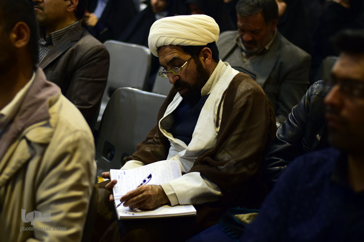نشست نقد و تحلیل بنیان های فکری داعش با سخنرانی دکتر علیزاده موسوی برگزار شد