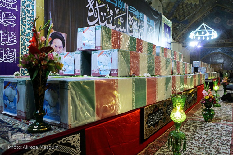 برگزاری مراسم وداع با پیکر 30 شهید دفاع مقدس در مشهد/ یاسهای بیقرار در حریم حرم، آرام میگیرند برگزاری مراسم وداع با پیکر 30 شهید دفاع مقدس در مشهد/ یاسهای بیقرار در حریم حرم، آرام میگیرند