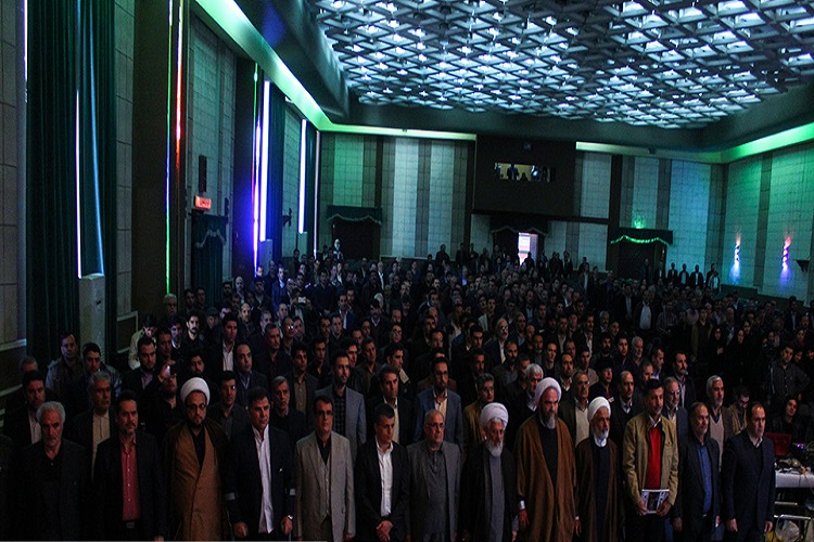 «فرهنگ قرآن» از تالیفات آیتالله هاشمی در زندان بود «فرهنگ قرآن» از تالیفات آیتالله هاشمی در زندان بود