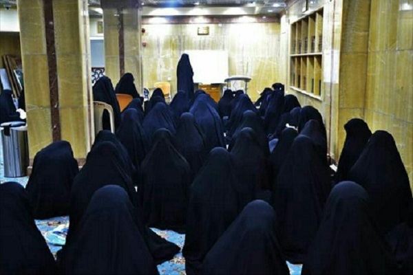 برگزاری دوره آموزشی تدبر در قرآن در حرم شریف امام حسین(ع) برگزاری دوره آموزشی تدبر در قرآن در حرم شریف امام حسین(ع)