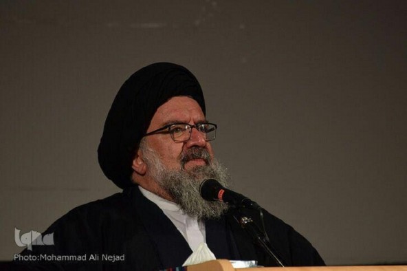 فاطمه(س)؛ شناسنامه شیعان/بانویی که دفاع از ولایت را دفاع از تمامیت دین میدید فاطمه(س)؛ شناسنامه شیعان/بانویی که دفاع از ولایت را دفاع از تمامیت دین میدید
