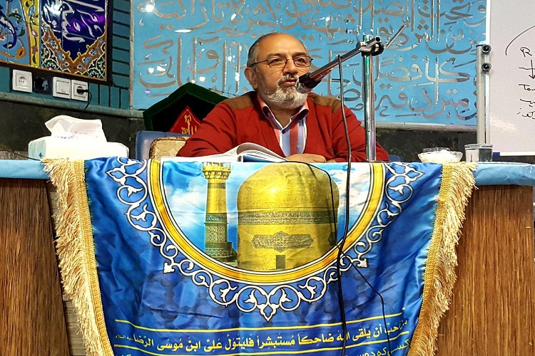 جلسه قرآنی با قدمت 78 ساله در مشهد