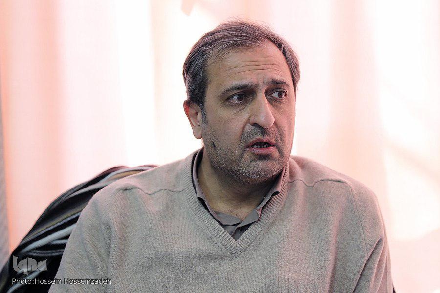 نوشتن احادیث ائمه(ع) به من انگیزه می&zwnj;دهد/حس منفی تأثیر بسزایی در نوشتن خط دارد