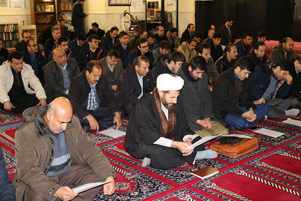 نوای قرائت زیارت حضرت زهرا(س) در مسجد دانشگاه محقق اردبیلی + عکس نوای قرائت زیارت حضرت زهرا(س) در مسجد دانشگاه محقق اردبیلی + عکس