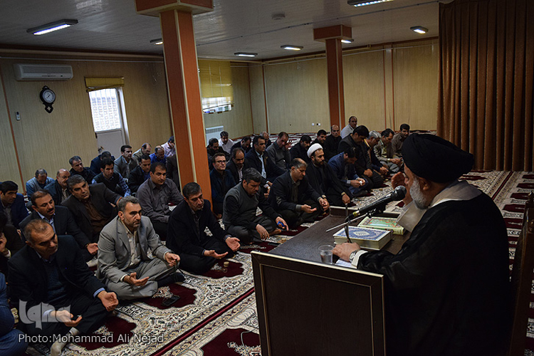 کمیته امداد لرستان میزبان تفسیر قرآن آیت&zwnj;الله میرعمادی
