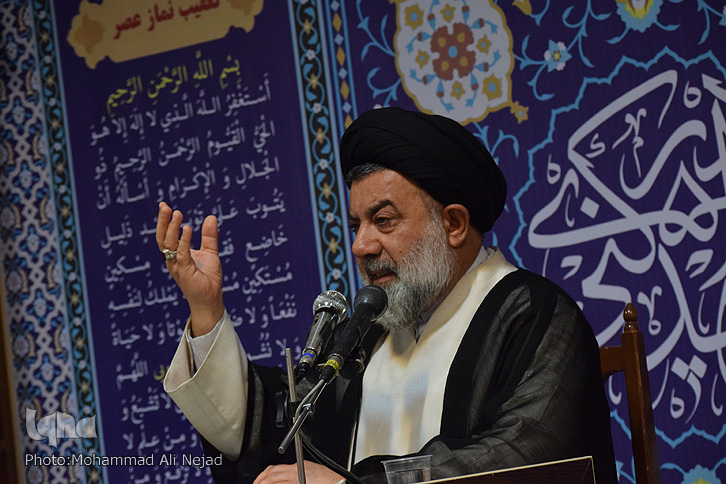 کمیته امداد لرستان میزبان تفسیر قرآن آیت&zwnj;الله میرعمادی