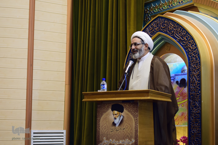 بزرگداشت ایت الله سید محمد علی صادقی