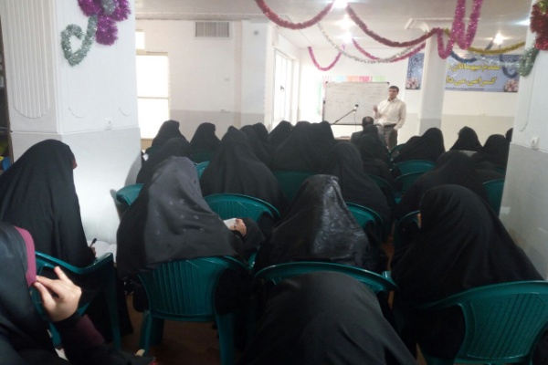 دوره تربیت مربی حفظ قرآن در جامعة الحفاظ کرمان برگزار می شود