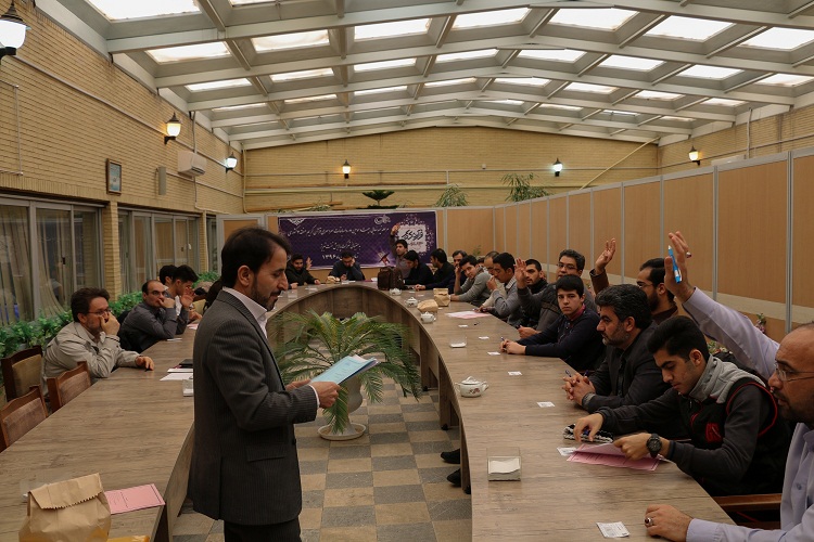 برگزاری مرحله نیمه نهایی مسابقات قرآن کریم خانواده صنعت نفت در تبریز+تصاویر
