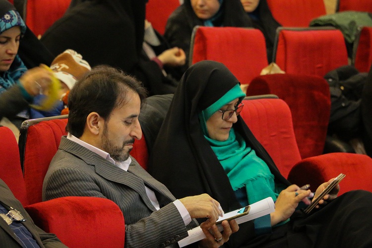 برگزاری مرحله نیمه نهایی مسابقات قرآن کریم خانواده صنعت نفت در تبریز+تصاویر