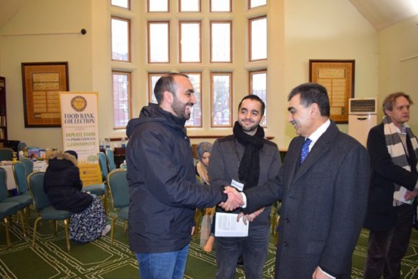 مساجد سراسر انگلیس میزبان غیرمسلمانان می‌شوند /انگلیسی