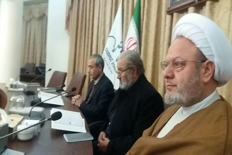 برگزاری جلسه تفسیر قرآن ویژه مدیران آذربایجانشرقی برگزاری جلسه تفسیر قرآن ویژه مدیران آذربایجانشرقی