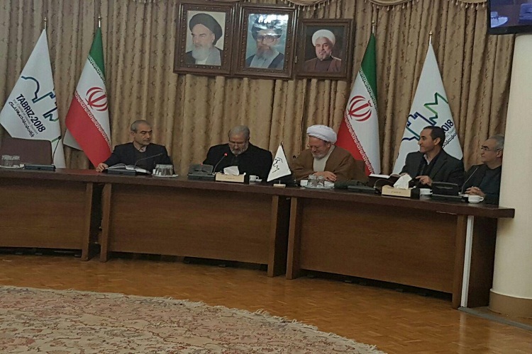 برگزاری جلسه تفسیر قرآن ویژه مدیران آذربایجانشرقی برگزاری جلسه تفسیر قرآن ویژه مدیران آذربایجانشرقی
