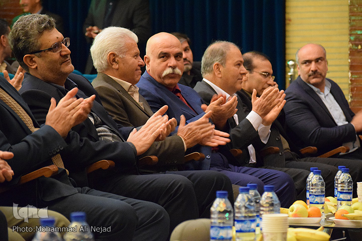 گزارش تصویری همایش تجلیل از فعالان عرصه محیط زیست لرستان