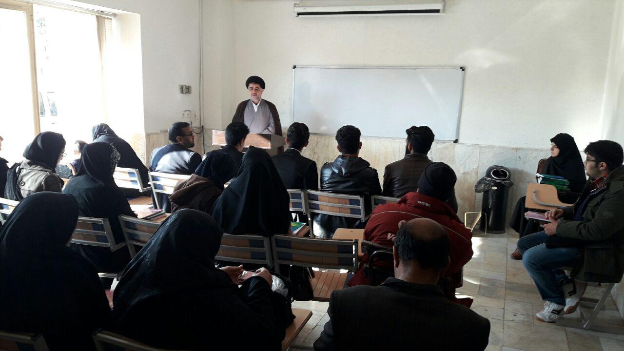 آغاز دروس 27 دانشجوی گروه هدف بهزیستی برای معلم قرآن شدن آغاز دروس 27 دانشجوی گروه هدف بهزیستی برای معلم قرآن شدن