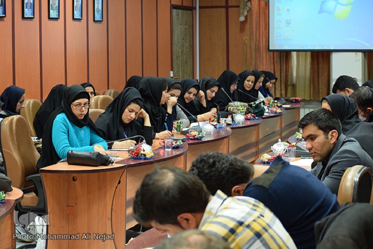 نشست خبری تشریح برنامههای ویژه دهه فجر حوزه ورزش و جوانان لرستان نشست خبری تشریح برنامههای ویژه دهه فجر حوزه ورزش و جوانان لرستان