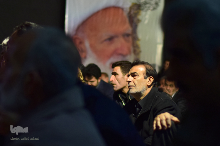 مراسم چهلمین روز درگذشت حجت الاسلام مهدی مظاهری در خیمه ی گلستان شهدا در حضود مقامات برگزار شد