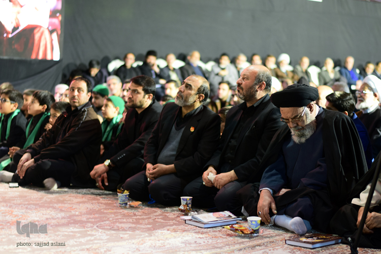 مراسم چهلمین روز درگذشت حجت الاسلام مهدی مظاهری در خیمه ی گلستان شهدا در حضود مقامات برگزار شد