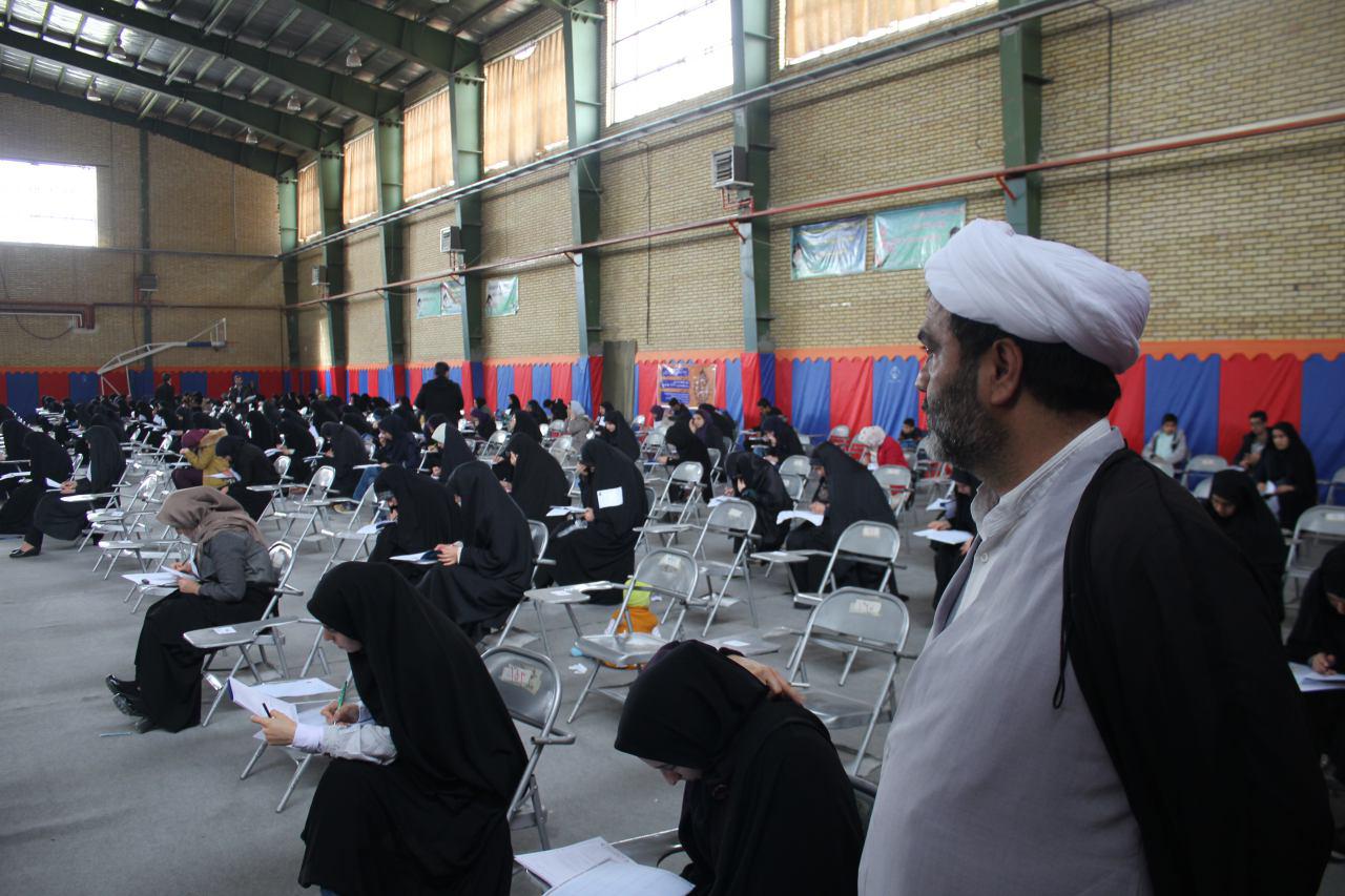 گزارش تصویری بزرگ&zwnj;ترین آزمون قرآنی در الیگودرز