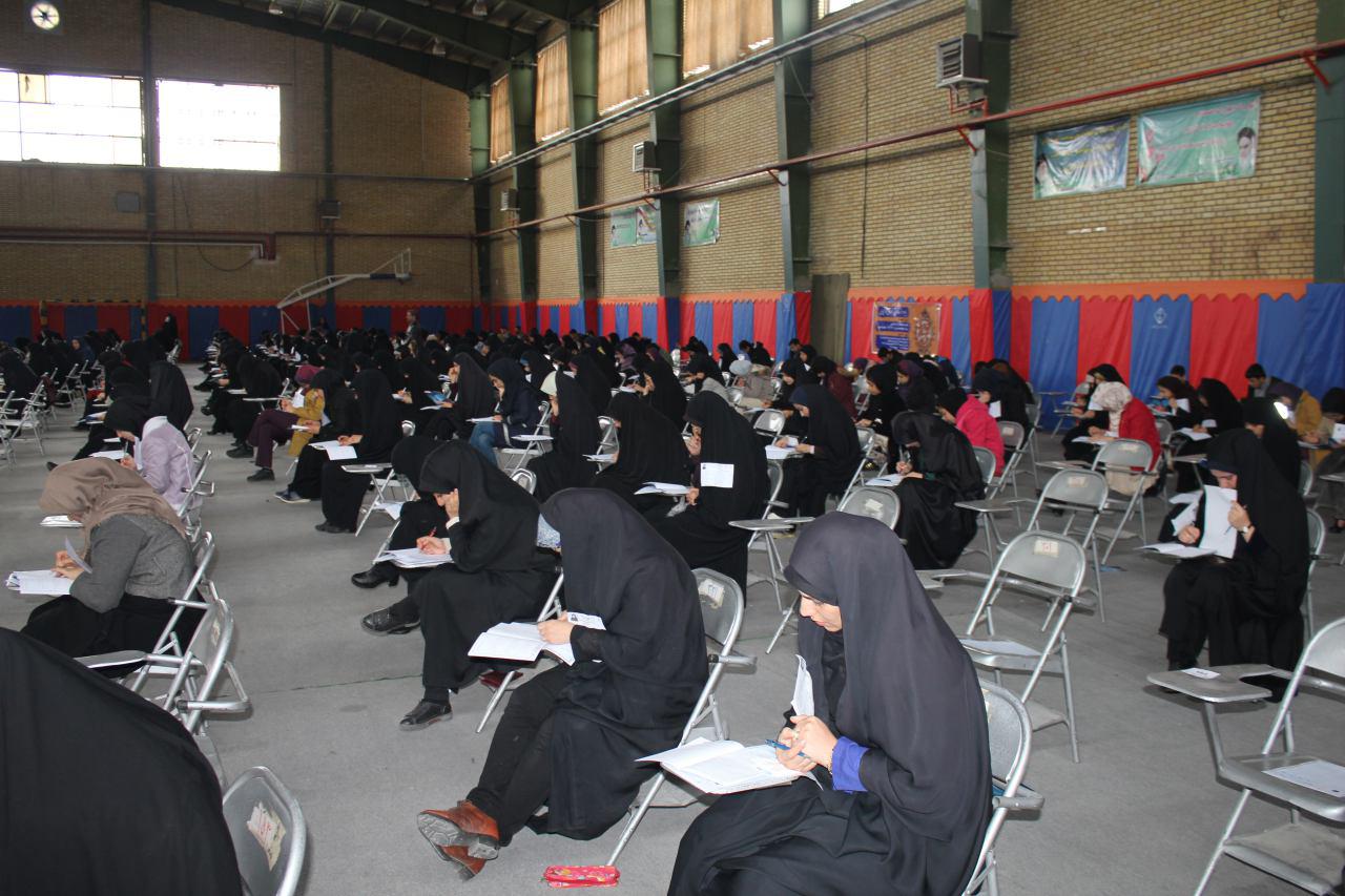 گزارش تصویری بزرگ&zwnj;ترین آزمون قرآنی در الیگودرز