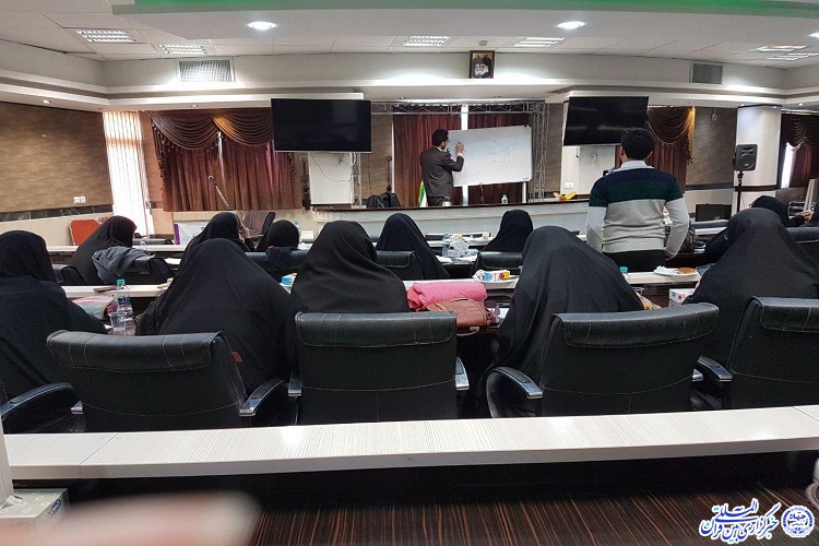 گزارش تصویری / کارگاه آموزشی صوت و لحن در شهرکرد