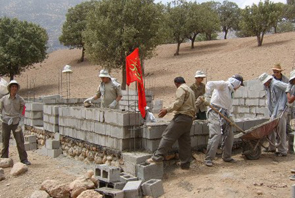 شعرخوانی در اردوی ارتقای فرهنگ سازندگی و خدمت‌رسانی