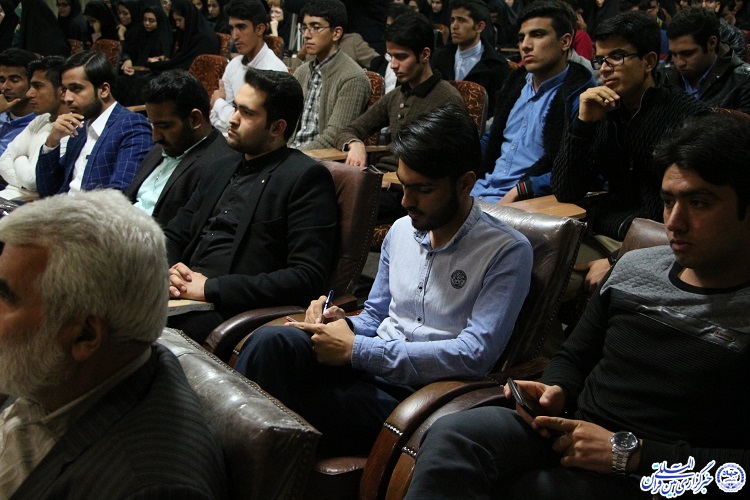 گزارش تصویری کرسی آزاد اندیشی با موضوع ازدواج آسان و تجملاتی در دانشگاه فرهنگیان