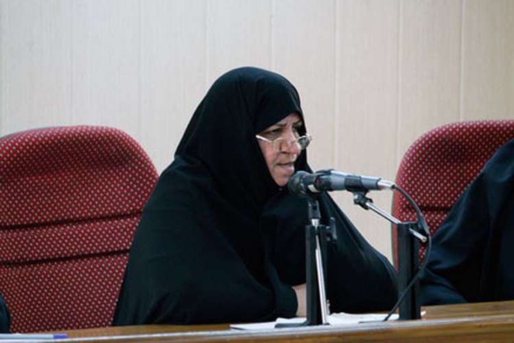 حجاب یک دستور حکیمانه الهی برای حفظ اصالت زن است حجاب یک دستور حکیمانه الهی برای حفظ اصالت زن است