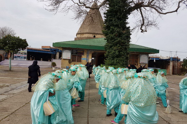 برگزاری جشن تکلیف در امامزاده عباس(ع) ساری
