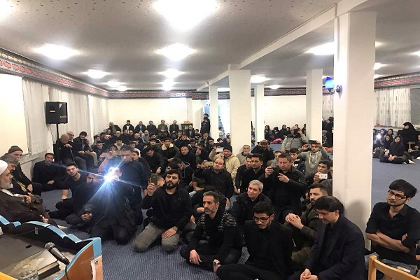 اجرای 42 برنامه قرآنی توسط «محمدمهدی حق گویان» در آلمان + عکس