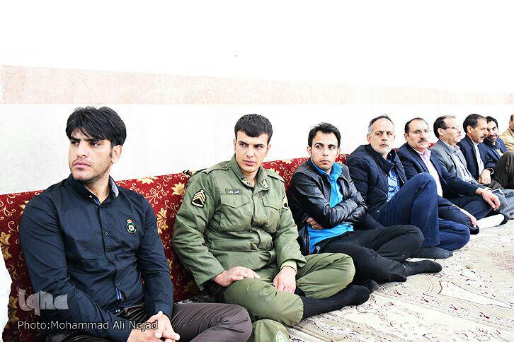 دیدار کارکنان منابع طبیعی لرستان با آیتالله میرعمادی دیدار کارکنان منابع طبیعی لرستان با آیتالله میرعمادی