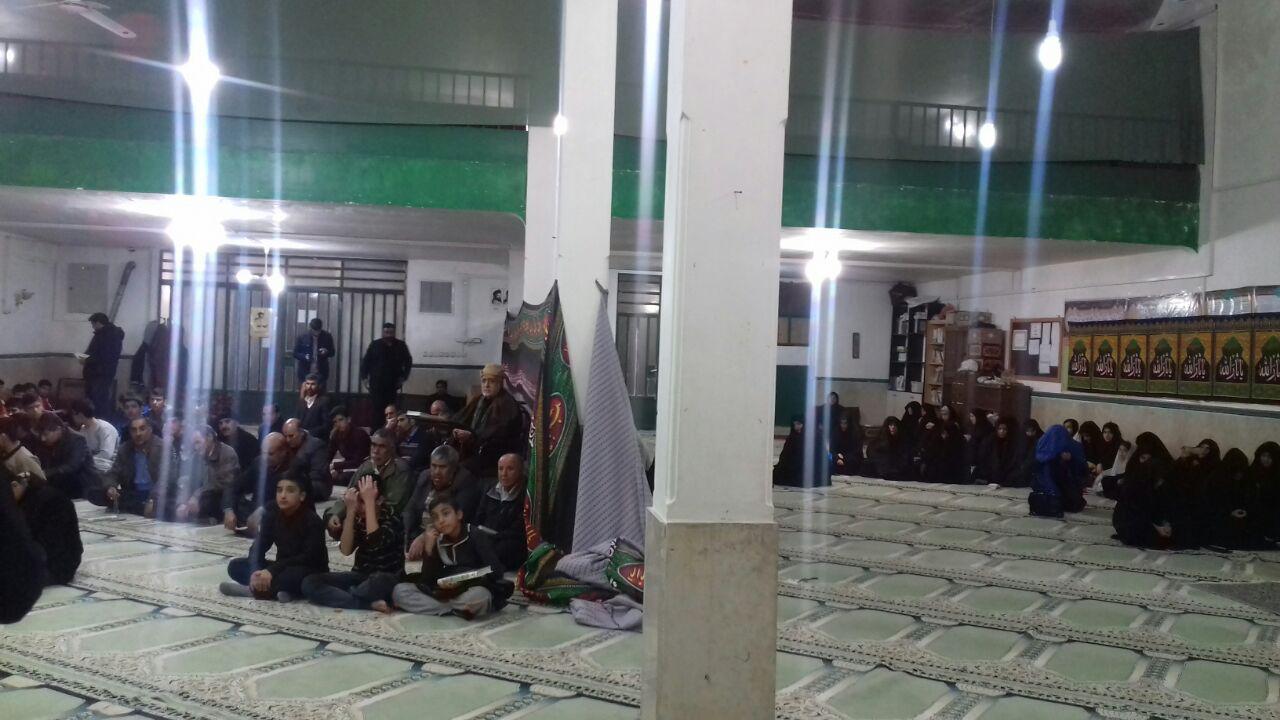 برگزاری محفل انس با قرآن در مسجد امیرالمومنین(ع) خرمآباد برگزاری محفل انس با قرآن در مسجد امیرالمومنین(ع) خرمآباد