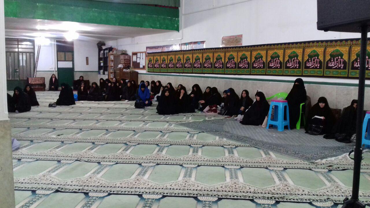 برگزاری محفل انس با قرآن در مسجد امیرالمومنین(ع) خرمآباد برگزاری محفل انس با قرآن در مسجد امیرالمومنین(ع) خرمآباد
