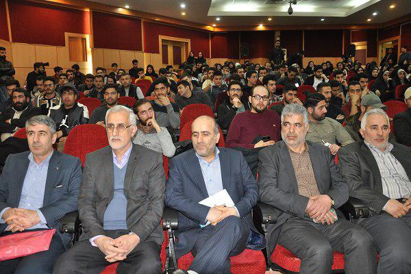 گزارش تصویری اختتامیه چهارمین جشنواره فرهنگی هنری و مذهبی دانشگاه مازندران&laquo;رویش&raquo;