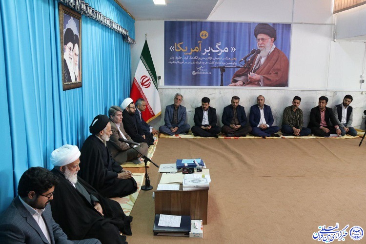 دیدار مدیران رسانه&zwnj;ها و خبرنگاران خانم با نماینده ولی فقیه در خراسان جنوبی