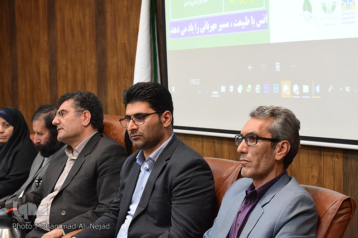 گزارش تصویری آیین تجلیل از حامیان پویش ملی «مسیر پاک تا کربلا» گزارش تصویری آیین تجلیل از حامیان پویش ملی «مسیر پاک تا کربلا»
