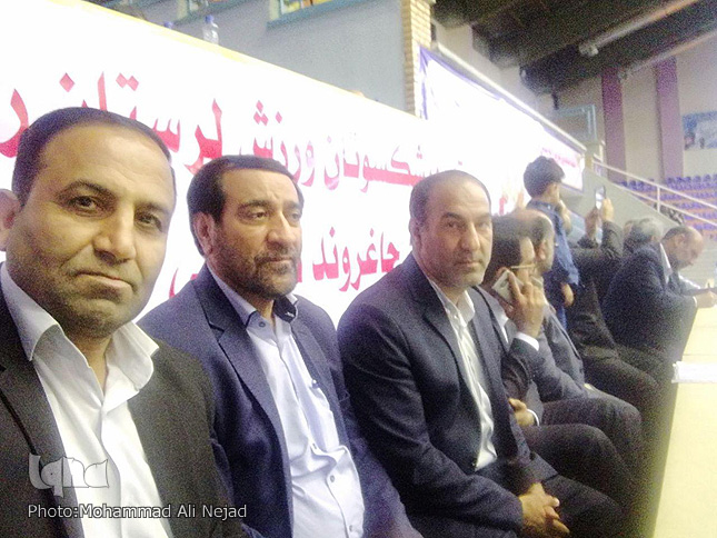 آیین تجلیل از پهلوانان و افتخارآفرینان ورزش لرستان + عکس
