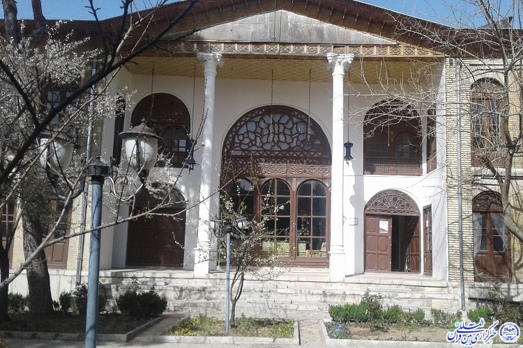 تکیه بیگلربیگی زیباترین آئینه&zwnj;کاری در کرمانشاه
