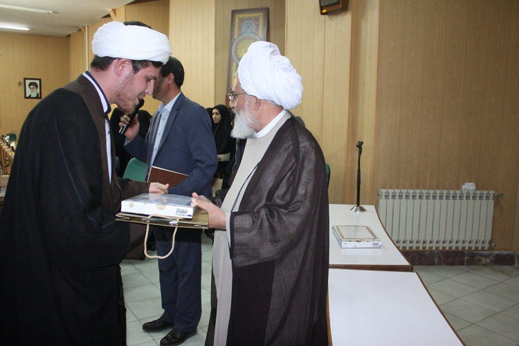 مربیان دارالقرآن زنجان تقدیر شدند&nbsp;