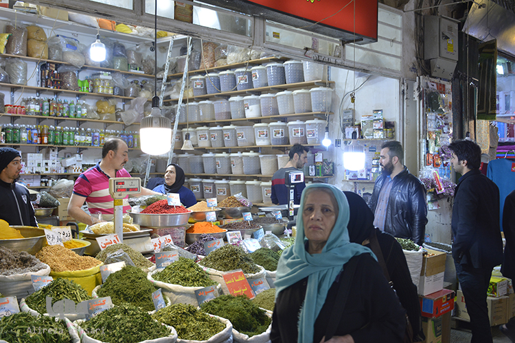 بازار شب عیددر اصفهان