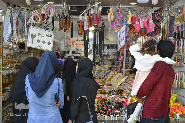 بازار شب عیددر اصفهان