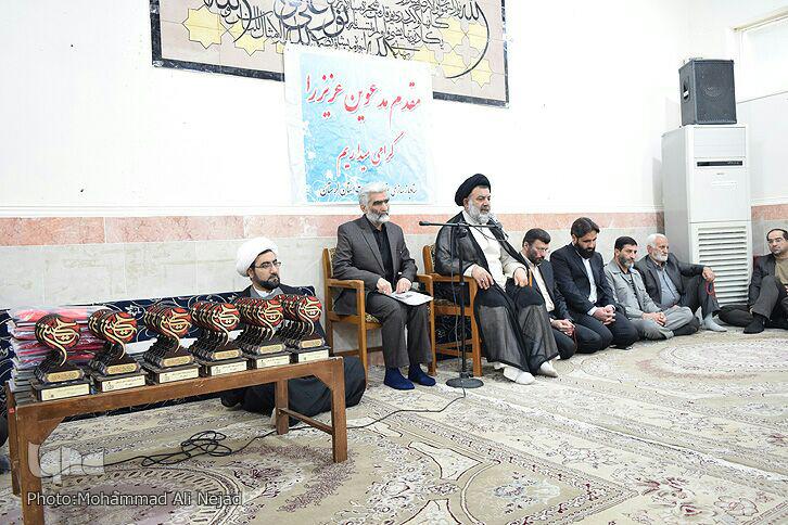دیدار جمعی از فعالین اربعین حسینی با نماینده ولی&zwnj;فقیه در لرستان