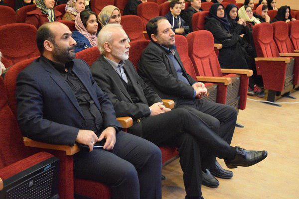 تجلیل از بازیگران و عوامل نمایش&laquo;باران مایه هایی از جنس من&raquo; در جویبار + عکس