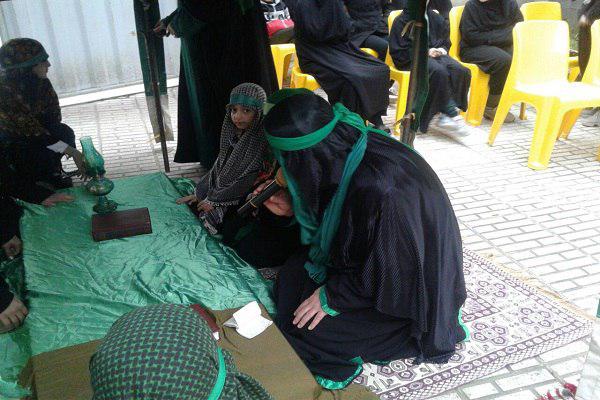 مجلس شبیه خوانی&laquo;حضرت زینب(س)&raquo; و &laquo;حضرت علی اکبر(ع)&raquo; +تصویر