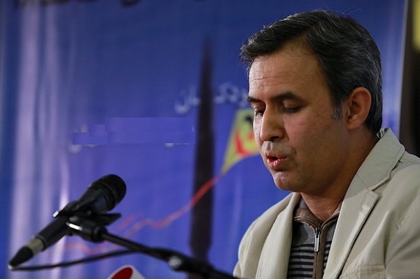 کتابخوانی در شهرها و روستاها مانند نهادی اجتماعی عمل می&zwnj;کند