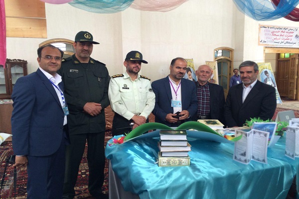 حضور غرفه مهد قرآن دولت آباد در نمایشگاه قرآنی حضور غرفه مهد قرآن دولت آباد در نمایشگاه قرآنی