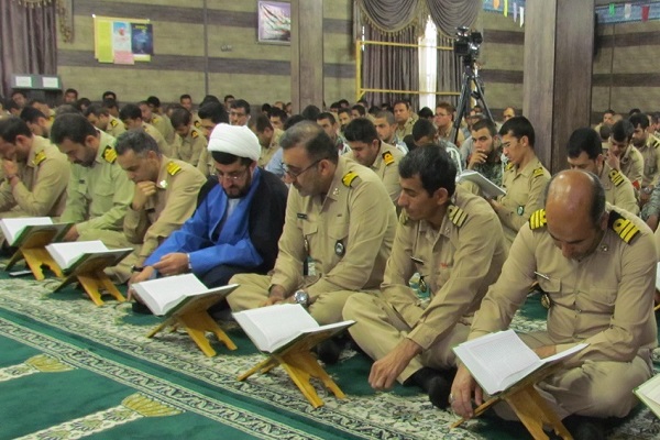 محفل قرآنی در آمادگاه ناوگان جنوب نیروی دریایی برگزار شد