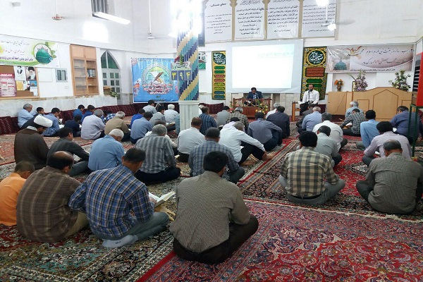 برگزاری جلسه انجمن قرآنی به همت مؤسسه منهاج عشق آباد